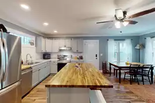 408 Thompson St, Walterboro, SC 29488 - Photo 11