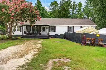 146 Glen Street, Summerville, SC 29483 - Photo 3