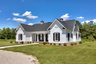 1646 Cleveland St, Elloree, SC 29047 - Photo 1