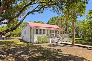 2250 Myrtle Ave, Sullivans Island, SC 29482 - Photo 1