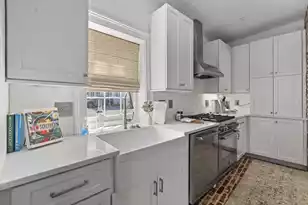 32 State St, Charleston, SC 29401 - Photo 13