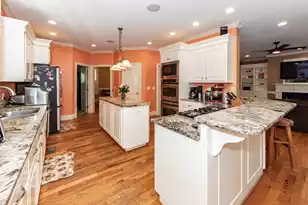 8581 Refuge Pointe Cir, North Charleston, SC 29420 - Photo 15