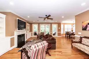 8581 Refuge Pointe Cir, North Charleston, SC 29420 - Photo 23