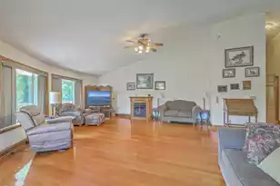 395 Summerset Ln, Summerville, SC 29483 - Photo 17