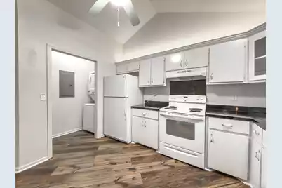 410 1st N Street W, Summerville, SC 29483 - Photo 3