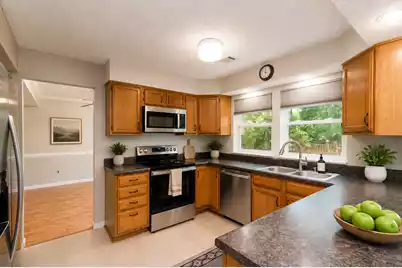 1406 Diamond Boulevard, Mount Pleasant, SC 29466 - Photo 5