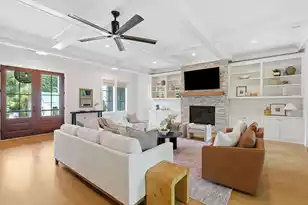 924 Pitt St, Mount Pleasant, SC 29464 - Photo 7