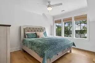 924 Pitt St, Mount Pleasant, SC 29464 - Photo 45