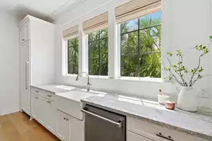 924 Pitt St, Mount Pleasant, SC 29464 - Photo 13