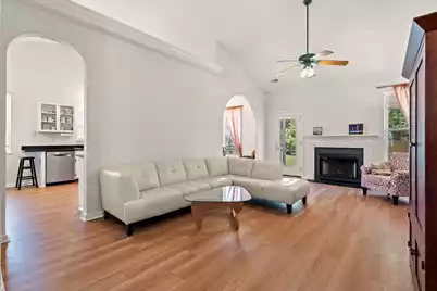 3286 Heathland Way, Mount Pleasant, SC 29466 - Photo 11