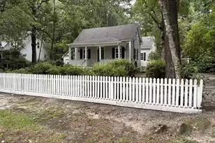 702 Simmons Ave, Summerville, SC 29483 - Photo 1