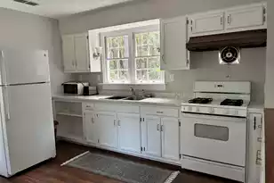 702 Simmons Ave, Summerville, SC 29483 - Photo 7