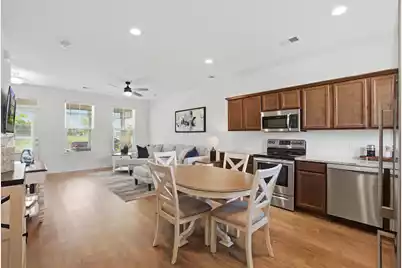 589 Blueway Avenue, Summerville, SC 29486 - Photo 7