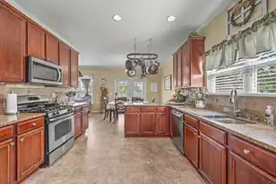 105 Elena Ct, Summerville, SC 29485 - Photo 11