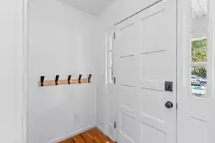 317 Hawthorne St, Mount Pleasant, SC 29464 - Photo 9