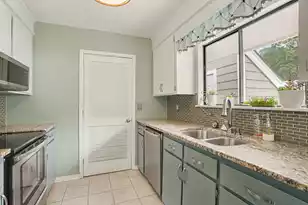 1131 Daffodil Ln, Mount Pleasant, SC 29464 - Photo 13