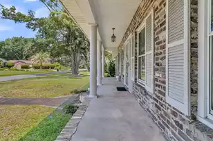 1351 Winchester Dr, Charleston, SC 29407 - Photo 5
