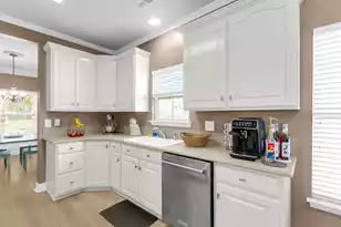 136 St Phillips Row, Summerville, SC 29485 - Photo 9