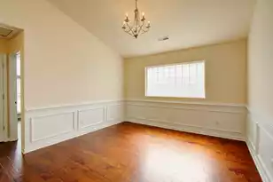 302 Coosawatchie St, Summerville, SC 29485 - Photo 7