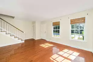 951 Cottingham Dr, Mount Pleasant, SC 29464 - Photo 5