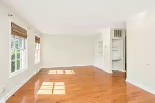 951 Cottingham Dr, Mount Pleasant, SC 29464 - Photo 9