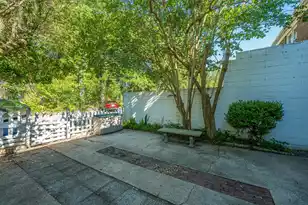 951 Cottingham Dr, Mount Pleasant, SC 29464 - Photo 23