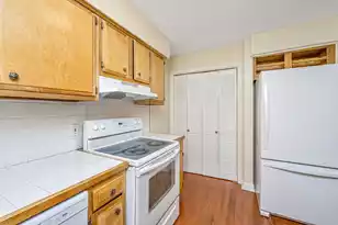 951 Cottingham Dr, Mount Pleasant, SC 29464 - Photo 17