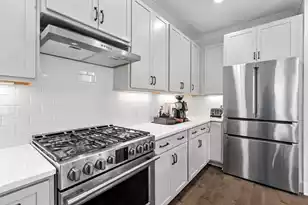 5126 Celtic Dr, North Charleston, SC 29405 - Photo 9