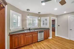 21 Aiken St, Charleston, SC 29403 - Photo 11