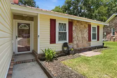 106 Cambell Court, Summerville, SC 29486 - Photo 3