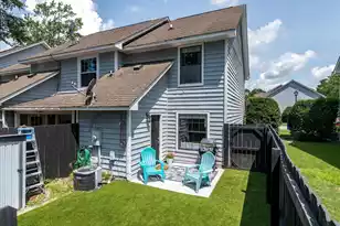 1694 Hunter's Run Dr, Mount Pleasant, SC 29464 - Photo 19