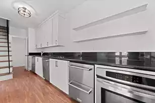 570 Elizabeth Ln W, Charleston, SC 29407 - Photo 11