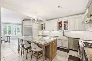 2 Laurens Street, Charleston, SC 29401 - Photo 3