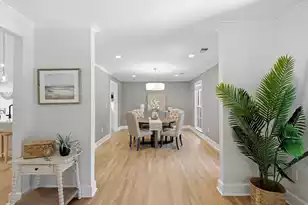 929 Trowman Ln, Mount Pleasant, SC 29464 - Photo 11