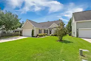 136 Gathering Island Rd, Summerville, SC 29485 - Photo 3