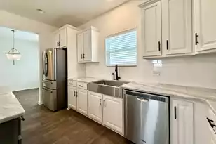 421 Fox Sparrow Ct, Summerville, SC 29486 - Photo 9