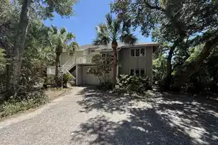 3 Barnacle Row, Isle Of Palms, SC 29451 - Photo 3