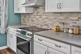 1736 Sulgrave Rd, Charleston, SC 29414 - Photo 15