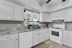 1009 Mountain Pine Rd, Moncks Corner, SC 29461 - Photo 11