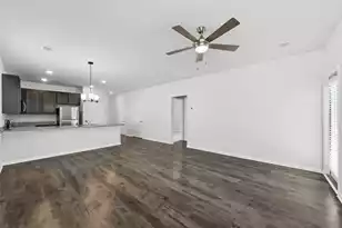 1307 Warrens Way, Manning, SC 29102 - Photo 5