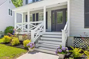 633 Gate Post Dr, Mount Pleasant, SC 29464 - Photo 3