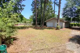 2112 Carolina Ave W, Hartsville, SC 29550 - Photo 27