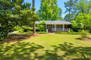 2112 Carolina Ave W, Hartsville, SC 29550 - Photo 1