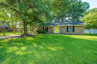 307 Umbria Dr, Summerville, SC 29486 - Photo 1