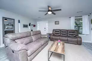 307 Umbria Dr, Summerville, SC 29486 - Photo 3