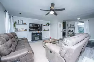 307 Umbria Dr, Summerville, SC 29486 - Photo 5