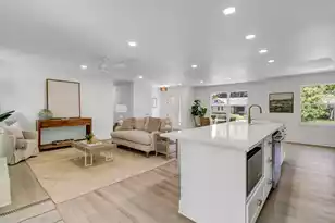 887 Melrose Dr, Charleston, SC 29414 - Photo 11