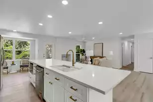 887 Melrose Dr, Charleston, SC 29414 - Photo 7