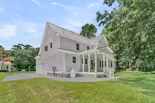 1436 Kinglet St, Mount Pleasant, SC 29464 - Photo 11
