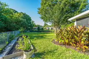 995 Oakcrest Dr, Charleston, SC 29412 - Photo 33